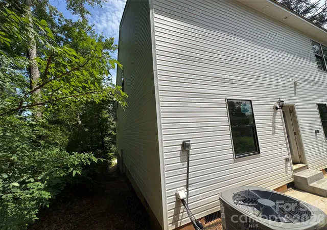 Photo 31 of Single family home for sale at 3503 Deacon Ln, Denver, NC 28037 | MLS# 4418657 | Listing updated on 2026-10-07