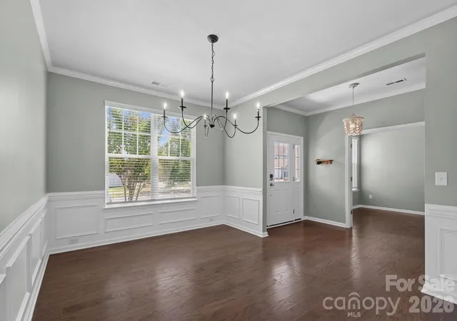 Photo 3 of Single family home for sale at 15625 White Quartz Ln, Davidson, NC 28036 | MLS# 4418680 | Listing updated on 2026-09-25