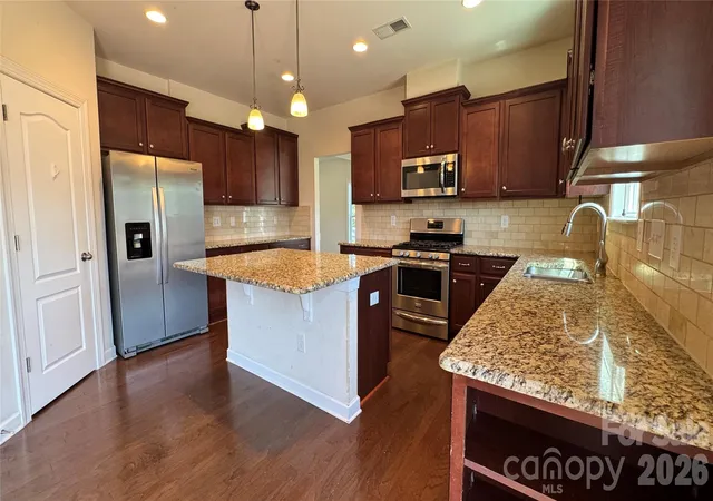 Photo 2 of Single family home for sale at 2082 Feldspar Dr, Davidson, NC 28036 | MLS# 4418726 | Listing updated on 2026-10-02