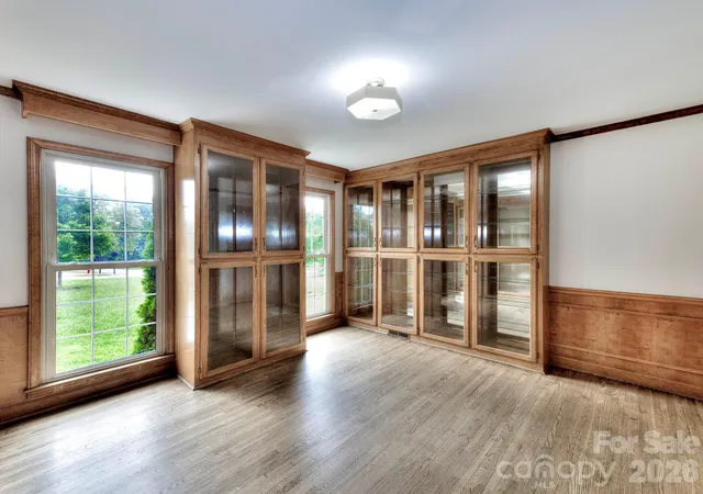 Photo 4 of Sale Pending at 1401 Heatherloch Dr, Gastonia, NC 28054 | MLS# 4418870 | Listing updated on 2026-10-03