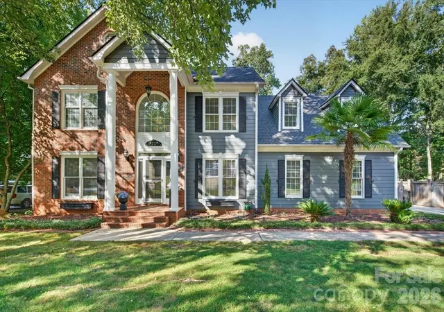 Photo 1 of Single family home for sale at 2230 Raven Dr, Rock Hill, SC 29732 | MLS# 4418938 | Listing updated on 2026-09-10