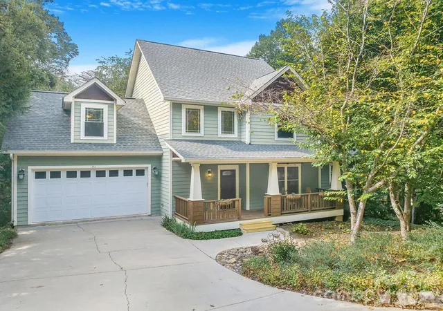 Photo 1 of Single family home for sale at 151 Hillside Dr, Swannanoa, NC 28778 | MLS# 4418957 | Listing updated on 2026-09-23