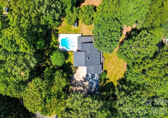 Photo 2 of Single family home for sale at 5225 Mayhew Country Dr, Mint Hill, NC 28227 | MLS# 4419297 | Listing updated on 2026-09-26