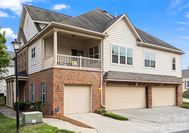 Listing Photo 4 - Condo for sale in building located at 11123 Ascoli Pl, Charlotte, NC 28277
