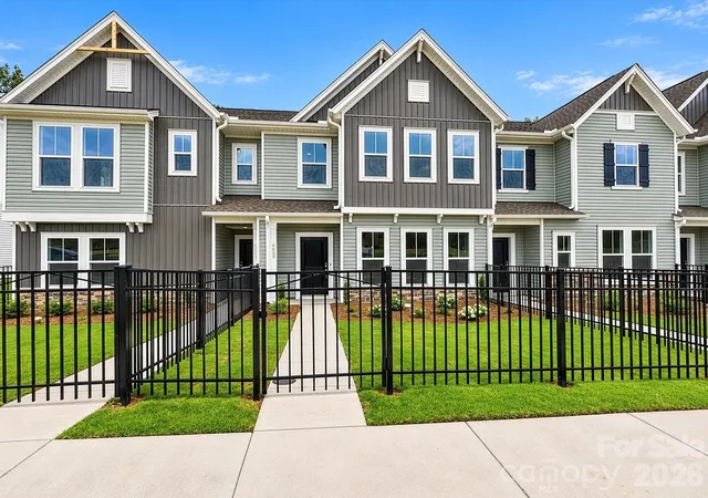 Photo 1 of Townhouse for sale at 6609 Fire Lily Ln, Charlotte, NC 28216 | MLS# 4419428 | Listing updated on 2026-09-21