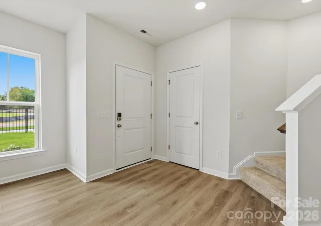 Photo 3 of Townhouse for sale at 6609 Fire Lily Ln, Charlotte, NC 28216 | MLS# 4419428 | Listing updated on 2026-09-21
