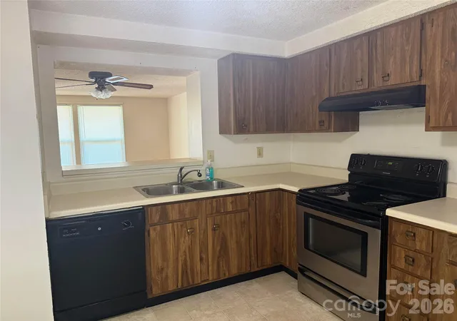 Photo 2 of Townhouse for sale at 9762 Old Gate Dr, Matthews, NC 28105 | MLS# 4419453 | Listing updated on 2026-09-29