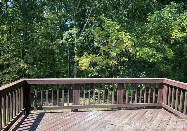 Photo 8 of Sale Pending at 9762 Old Gate Dr, Matthews, NC 28105 | MLS# 4419453 | Listing updated on 2026-10-05