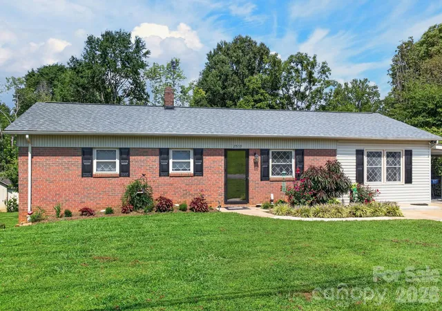 Single family home for sale at 2559 Sweetbriar Cir, Lenoir, NC 28645 | MLS# 4419656 | Listing updated on 2026-09-15