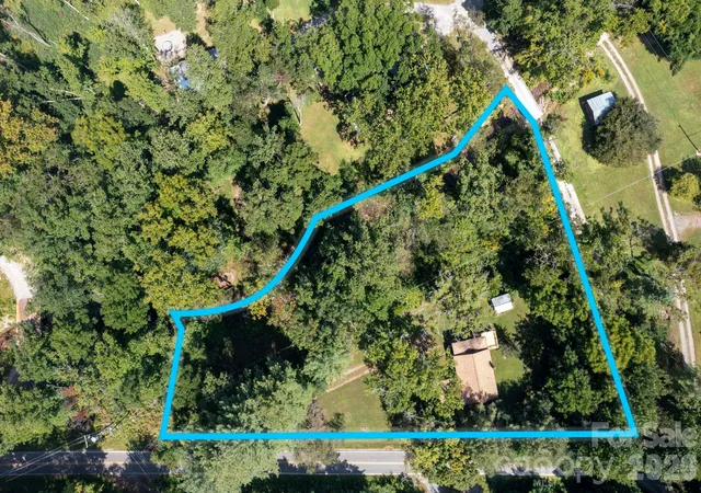 Photo 3 of Single family home for sale at 178 Shope Crk Rd, Asheville, NC 28805 | MLS# 4419747 | Listing updated on 2026-09-24