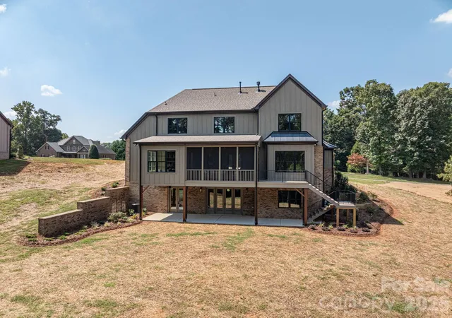 Photo 3 of Single family home for sale at 126 Lake Mist Dr, Belmont, NC 28012 | MLS# 4419761 | Listing updated on 2026-10-03