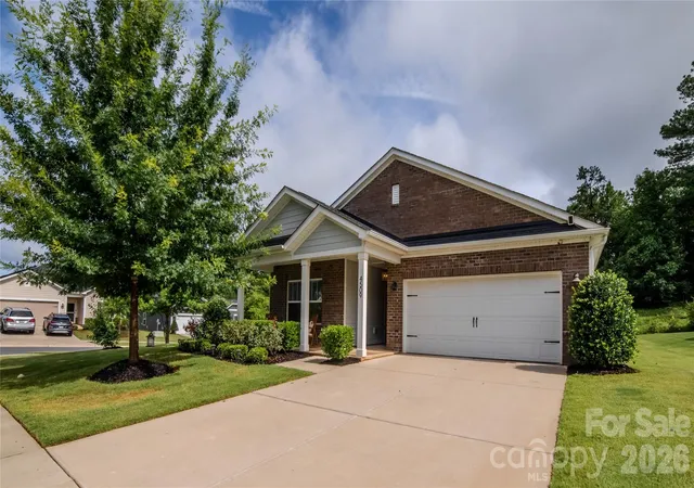 Photo 2 of Single family home for sale at 4509 Kelowna St, Charlotte, NC 28214 | MLS# 4419799 | Listing updated on 2026-09-13