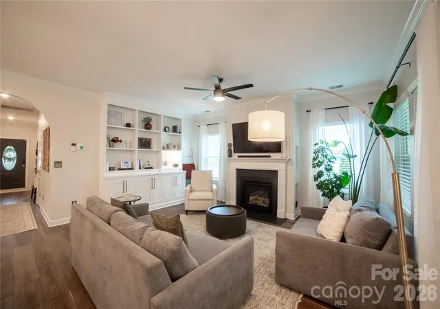 Photo 4 of Single family home for sale at 4509 Kelowna St, Charlotte, NC 28214 | MLS# 4419799 | Listing updated on 2026-09-13