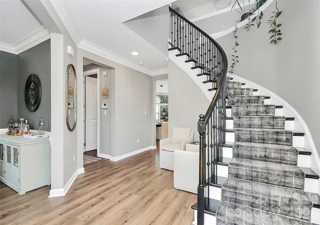 Photo 3 of Sale Pending at 5519 Hubbard Point Dr, Charlotte, NC 28269 | MLS# 4419851 | Listing updated on 2026-09-14