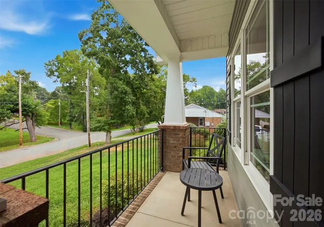 Photo 4 of Single family home for sale at 301 Pinehurst Dr, Kings Mountain, NC 28086 | MLS# 4419926 | Listing updated on 2026-09-12