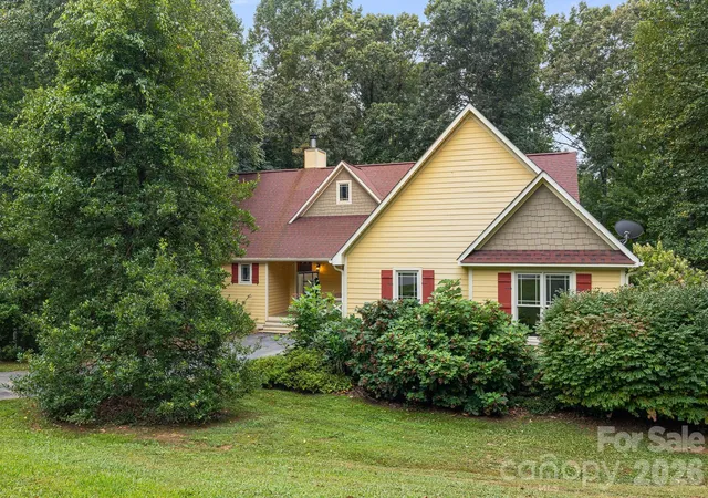 Photo 1 of Single family home for sale at 312 E Forest Pl, Candler, NC 28715 | MLS# 4419930 | Listing updated on 2026-09-15