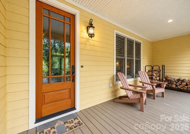 Photo 3 of Single family home for sale at 312 E Forest Pl, Candler, NC 28715 | MLS# 4419930 | Listing updated on 2026-09-15