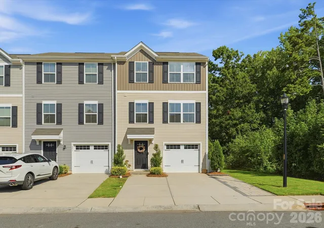 Photo 2 of Townhouse for sale at 1003 Rushing Ln, Fort Mill, SC 29715 | MLS# 4419977 | Listing updated on 2026-09-12