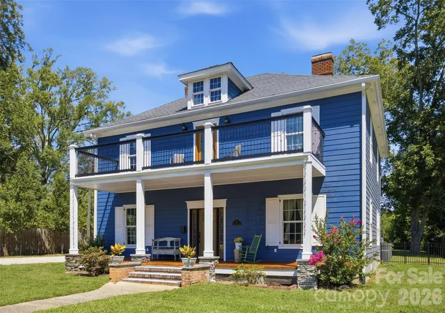 Photo 3 of Single family home for sale at 211 Jefferson St E, York, SC 29745 | MLS# 4419991 | Listing updated on 2026-09-12