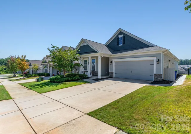 Photo 2 of Single family home for sale at 5022 Grand Champion Ct, Iron Station, NC | MLS# 4420029 | Listing updated on 2026-10-07