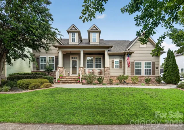 Photo 1 of Single family home for sale at 12823 Forrester Ave, Huntersville, NC 28078 | MLS# 4420041 | Listing updated on 2026-10-20