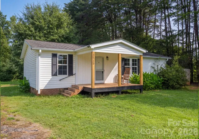 Photo 3 of Single family home for sale at 3515 Jeanette Dr, Iron Station, NC 28080 | MLS# 4420085 | Listing updated on 2026-10-06