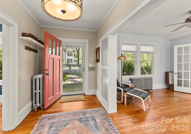 Photo 3 of Single family home for sale at 1 Kenilworth Rd, Asheville, NC 28803 | MLS# 4420250 | Listing updated on 2026-10-03