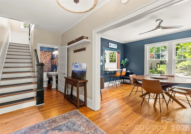 Photo 3 of Single family home for sale at 1 Kenilworth Rd, Asheville, NC 28803 | MLS# 4420250 | Listing updated on 2026-10-03