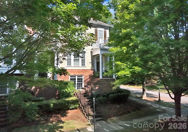 Photo 1 of Townhouse for sale at 927 Lyndley Dr, Fort Mill, SC 29708 | MLS# 4420322 | Listing updated on 2026-09-12