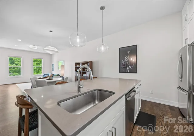 Photo 4 of Townhouse for sale at 4017 Plz Row Ct, Charlotte, NC 28205 | MLS# 4420439 | Listing updated on 2026-10-24