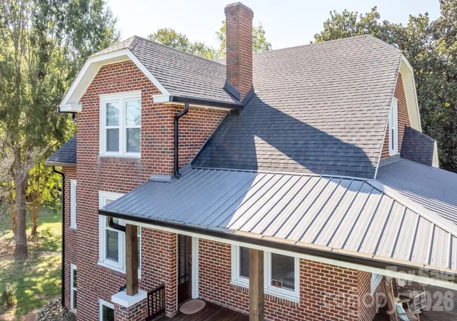 Photo 3 of Single family home for sale at 3426 Harmony Hwy, Harmony, NC 28634 | MLS# 4420480 | Listing updated on 2026-09-13