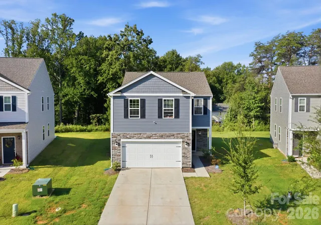 Photo 3 of Single family home for sale at 1314 37th Avenue Ln Ne, Hickory, NC 28601 | MLS# 4420670 | Listing updated on 2026-09-13