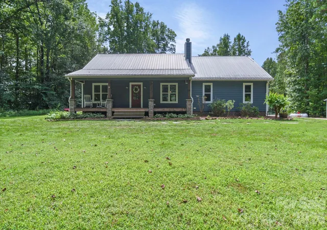 Photo 1 of Single family home for sale at 635 Rhododendron Dr, Salisbury, NC 28146 | MLS# 4420684 | Listing updated on 2026-09-15