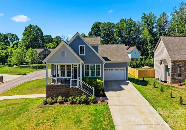 Photo 1 of Single family home for sale at 135 Maplewood Ct, Hudson, NC 28638 | MLS# 4420699 | Listing updated on 2026-09-15