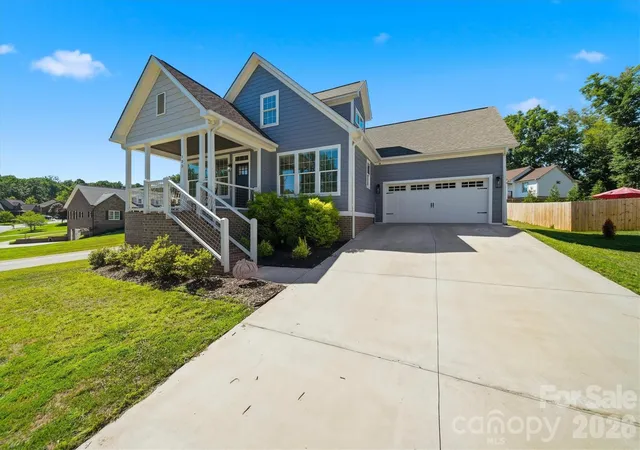 Photo 3 of Single family home for sale at 135 Maplewood Ct, Hudson, NC 28638 | MLS# 4420699 | Listing updated on 2026-09-15