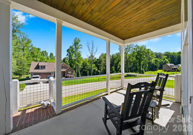 Photo 4 of Single family home for sale at 135 Maplewood Ct, Hudson, NC 28638 | MLS# 4420699 | Listing updated on 2026-09-15