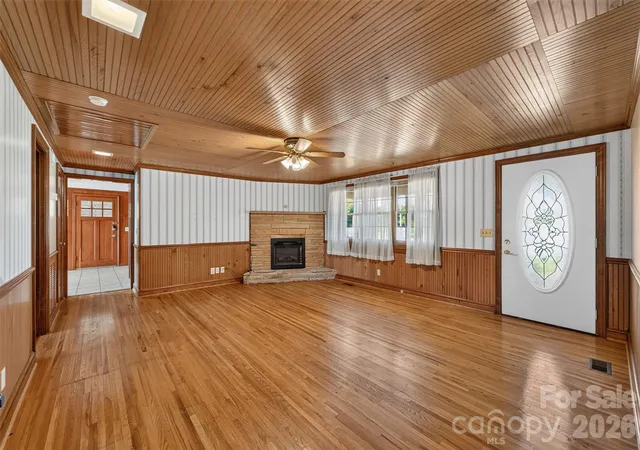 Photo 4 of Single family home for sale at 2639 Mount Olive Church Rd, Newton, NC 28658 | MLS# 4420840 | Listing updated on 2026-09-13
