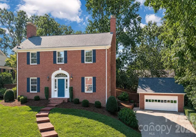 Photo 1 of Single family home for sale at 105 Montrose St, Morganton, NC 28655 | MLS# 4420850 | Listing updated on 2026-09-14