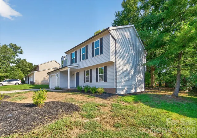 Photo 4 of Single family home for sale at 10730 Downpatrick Pl, Charlotte, NC 28262 | MLS# 4420930 | Listing updated on 2026-10-04