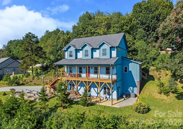 Photo 1 of Single family home for sale at 19 Magnolia Farms Dr, Asheville, NC 28806 | MLS# 4421028 | Listing updated on 2026-10-08