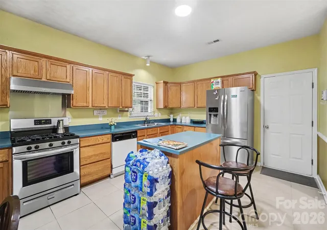 Photo 3 of Single family home for sale at 3207 Passour Ridge Ln, Charlotte, NC 28269 | MLS# 4421125 | Listing updated on 2026-09-12