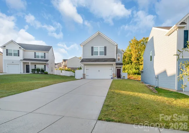 Photo 2 of Single family home for sale at 525 Newfound Holw Dr, Charlotte, NC 28214 | MLS# 4421170 | Listing updated on 2026-10-09