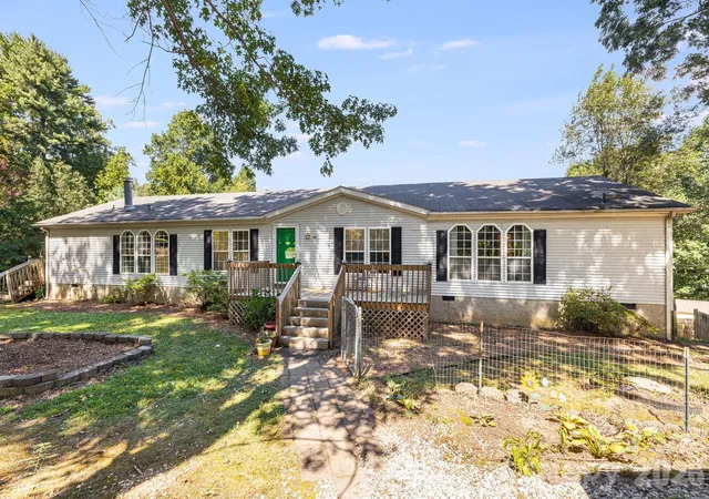 Photo 3 of Single family home for sale at 45 Shelby Rd, Asheville, NC 28806 | MLS# 4421176 | Listing updated on 2026-10-03