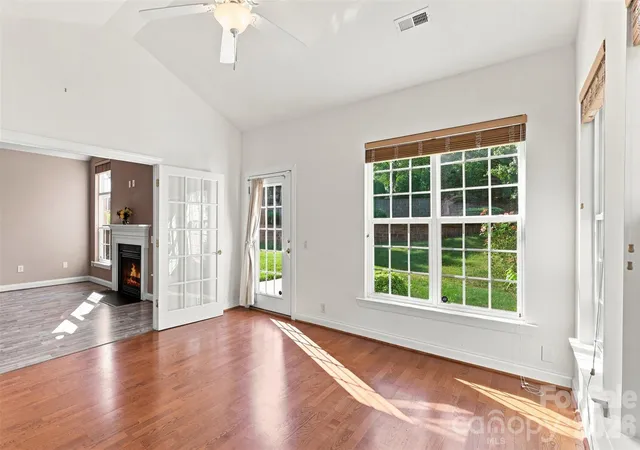Photo 3 of Townhouse for sale at 3225 Abbey Walk Ln, Matthews, NC 28105 | MLS# 4421215 | Listing updated on 2026-09-28