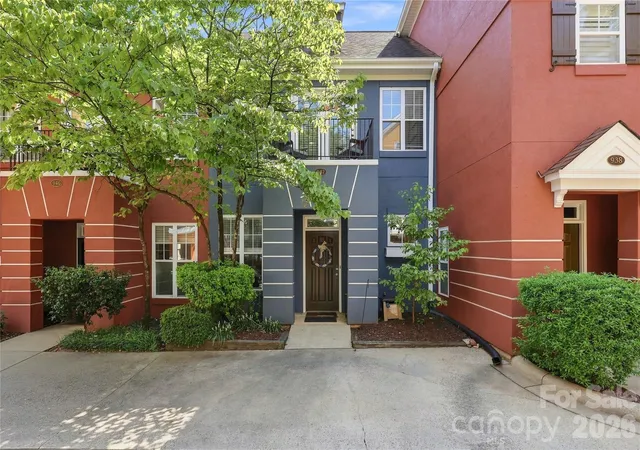 Condo for sale at 942 Hawthorne Brg Ct, Charlotte, NC 28204 | MLS# 4421282