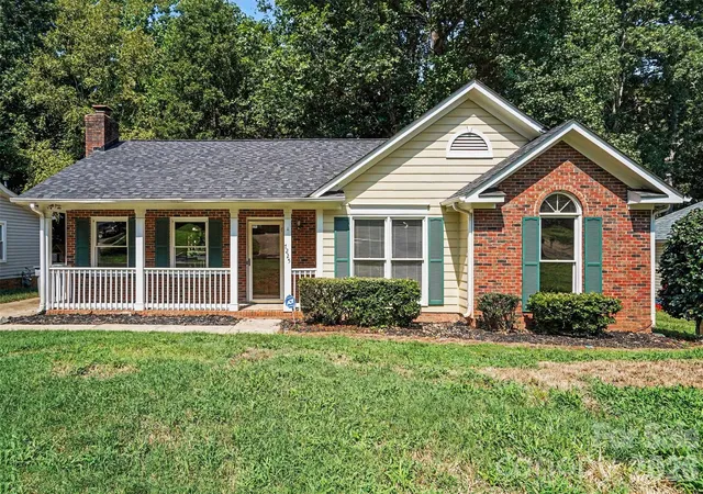 Single family home for sale at 7225 Mcteal Pl, Charlotte, NC 28262 | MLS# 4421382