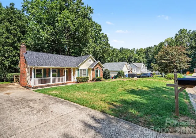 Photo 1 of Single family home for sale at 7225 Mcteal Pl, Charlotte, NC 28262 | MLS# 4421382 | Listing updated on 2026-09-23