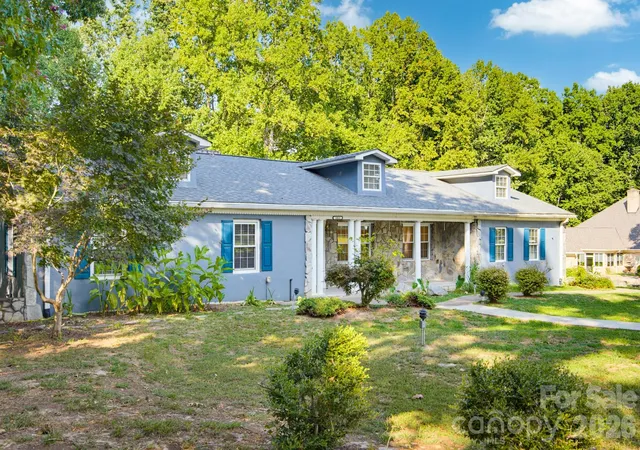 Photo 3 of Single family home for sale at 1011 Tarlton Dr, Shelby, NC 28150 | MLS# 4421405 | Listing updated on 2026-09-21