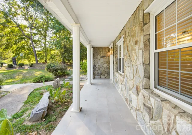 Photo 4 of Single family home for sale at 1011 Tarlton Dr, Shelby, NC 28150 | MLS# 4421405 | Listing updated on 2026-09-25