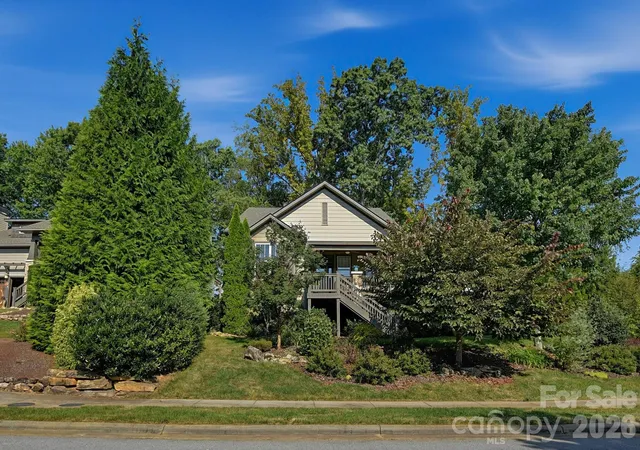 Photo 1 of Single family home for sale at 323 Fennel Dun Cir, Biltmore Lake, NC 28715 | MLS# 4421442 | Listing updated on 2026-09-25